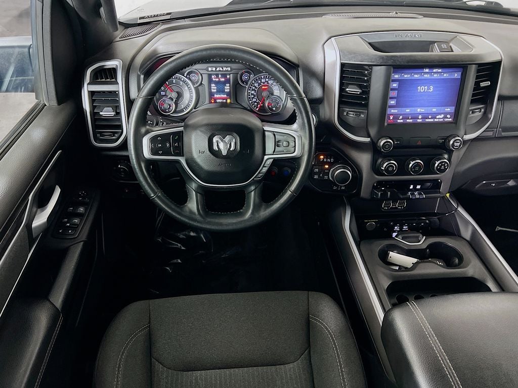 2020 RAM 1500 Big Horn Crew Cab 4x4 5'7" Box