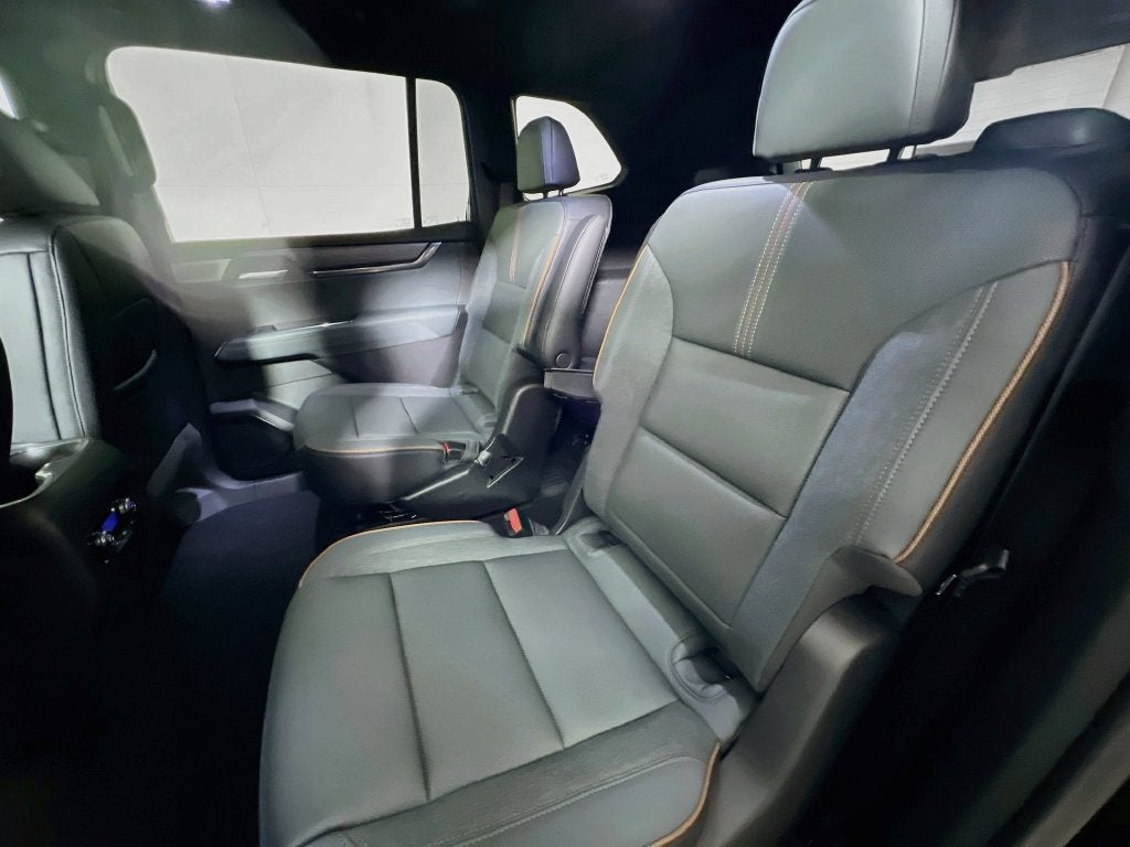 2027 GMC Acadia AT4