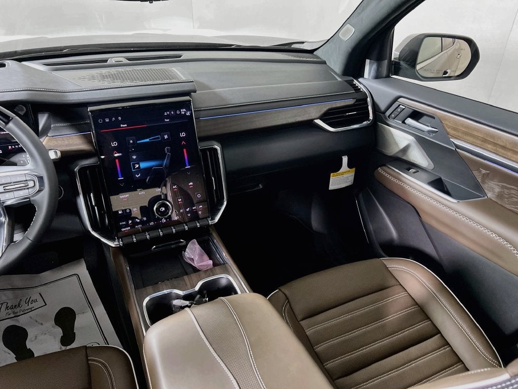 2027 GMC Acadia Denali Ultimate - Photo 19