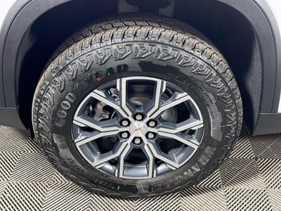 2025 GMC Acadia AT4