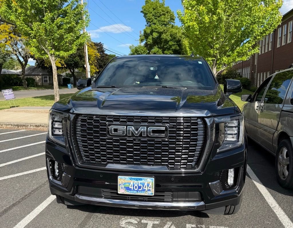 2023 GMC Yukon Denali Ultimate AWD's photo