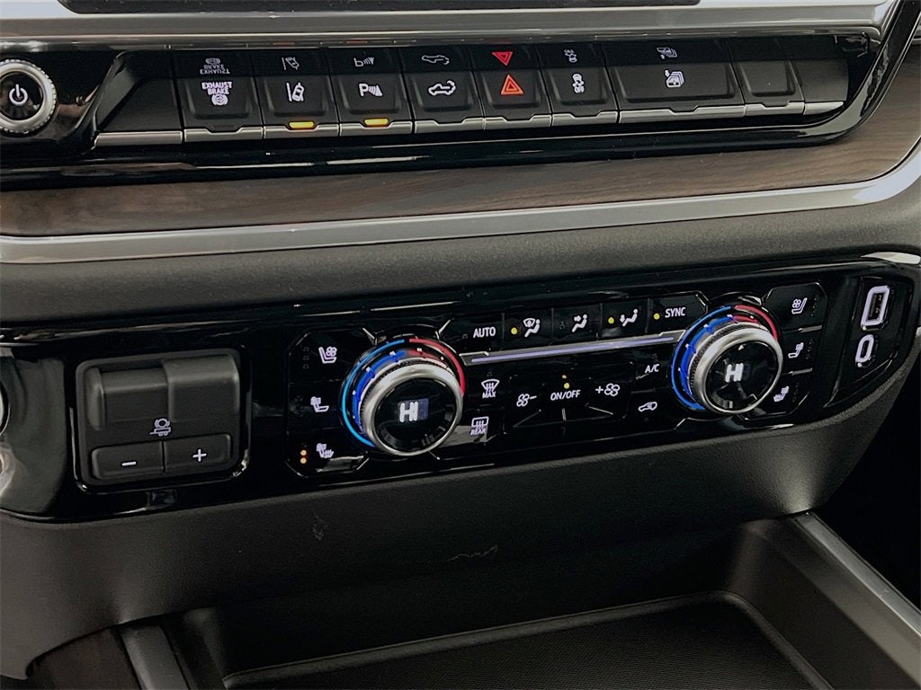 2026 GMC Sierra 3500 HD SLT