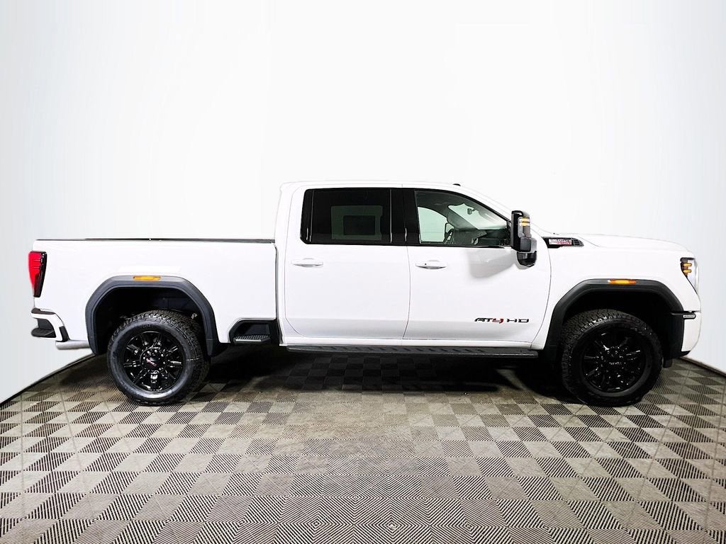2026 GMC Sierra 3500HD AT4 - Photo 8