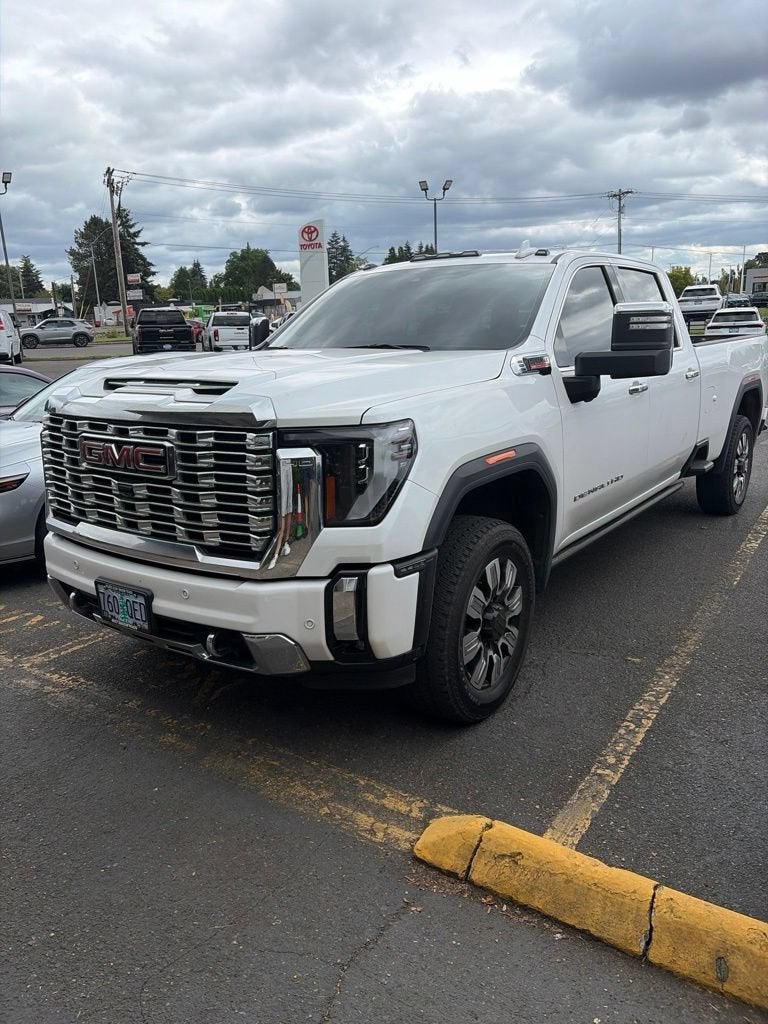 2025 GMC Sierra 3500 HD Denali