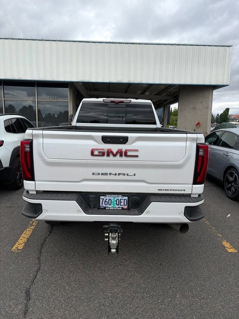 2025 GMC Sierra 3500 HD Denali