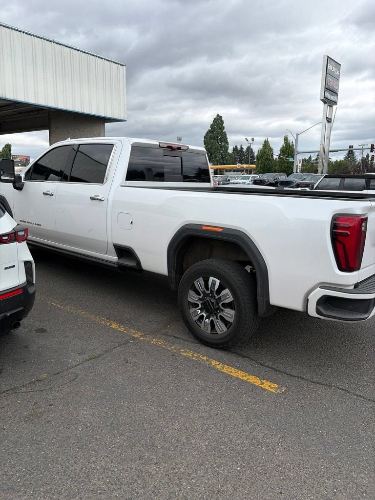 2025 GMC Sierra 3500 HD Denali