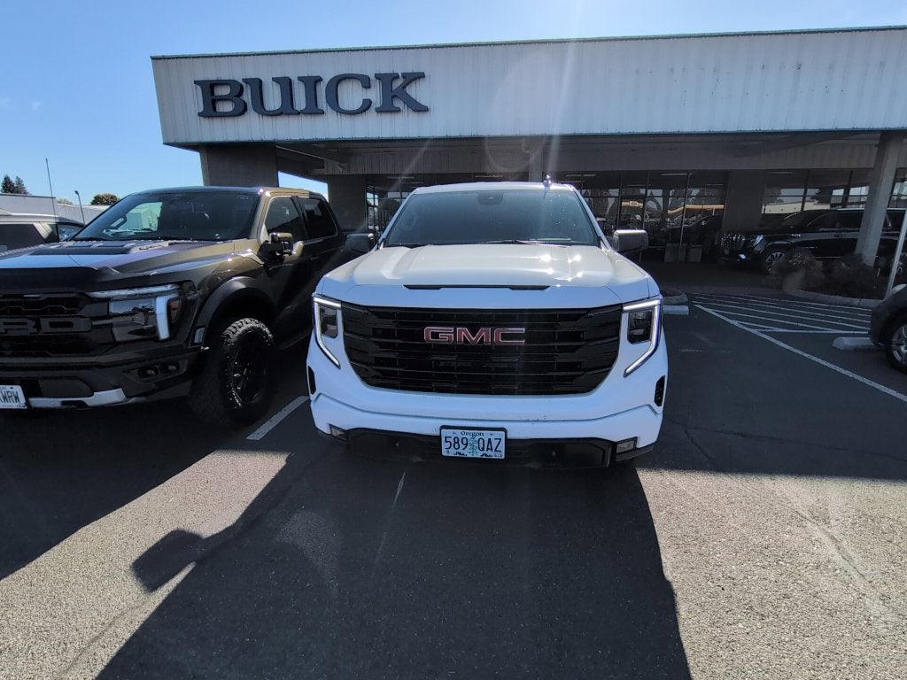 2025 GMC Sierra 1500 Elevation