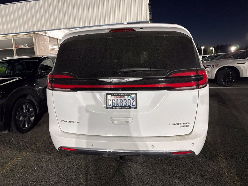 2022 Chrysler Pacifica Limited AWD