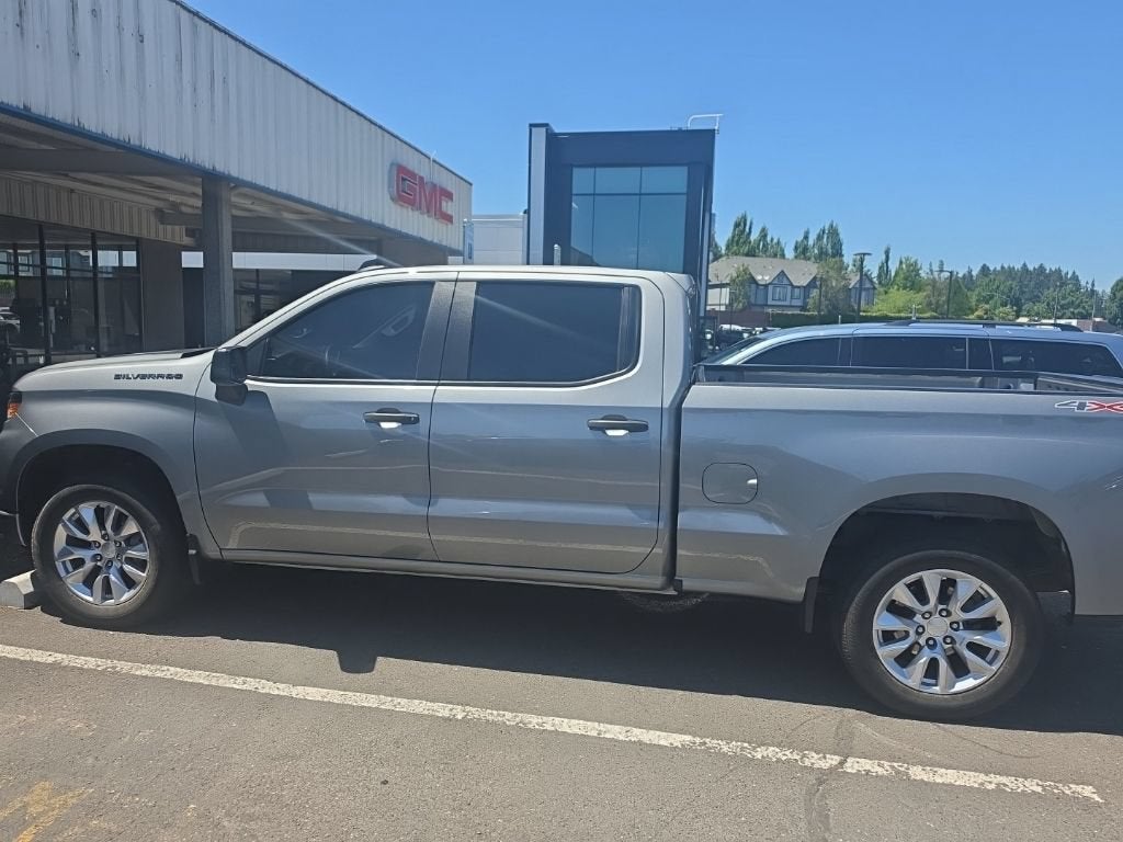 2024 Chevrolet Silverado 1500 Custom