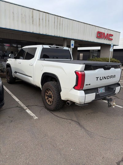 2023 Toyota Tundra Hybrid Platinum