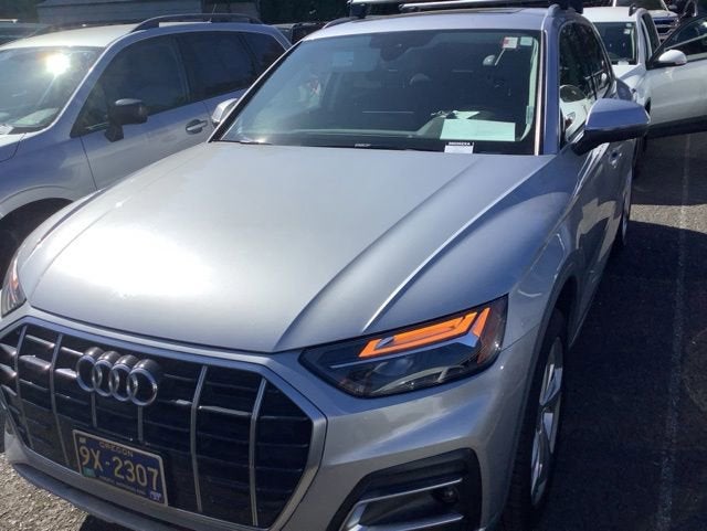 2021 Audi Q5 45 Premium Plus's photo