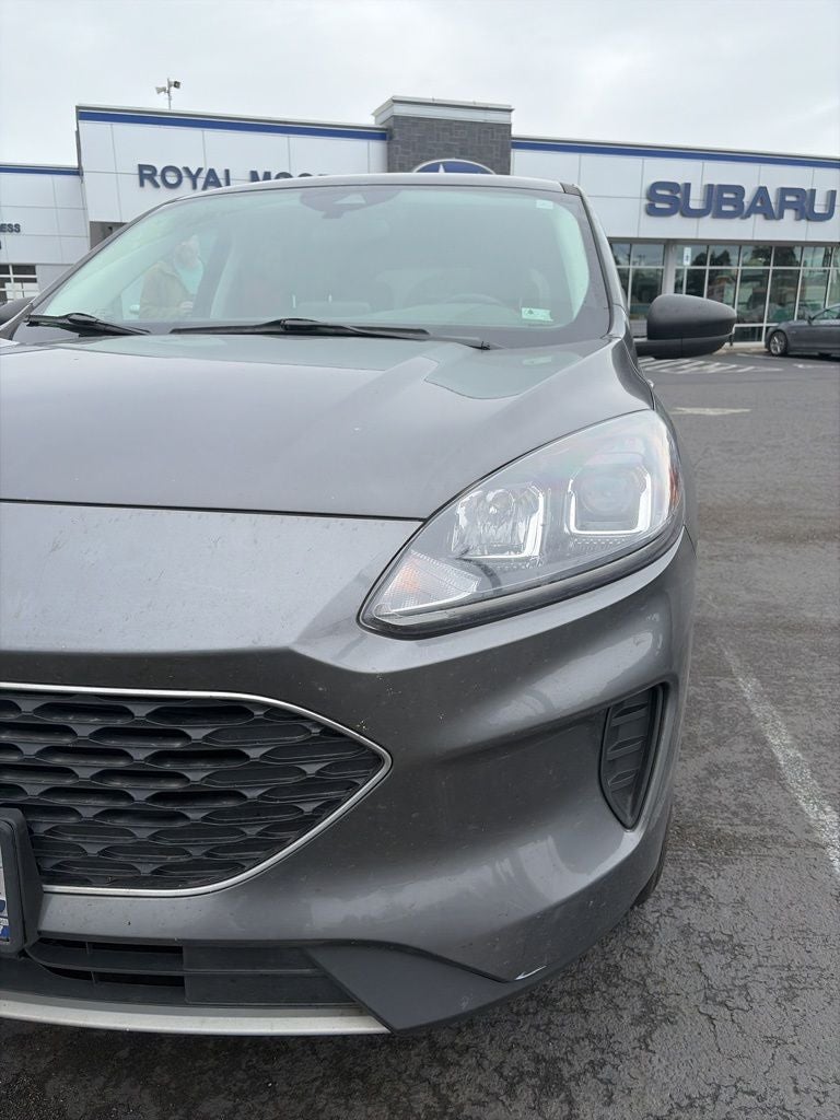 2022 Ford Escape Plug-In Hybrid SE