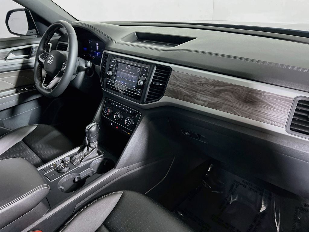 2022 Volkswagen Atlas Cross Sport 2.0T SE