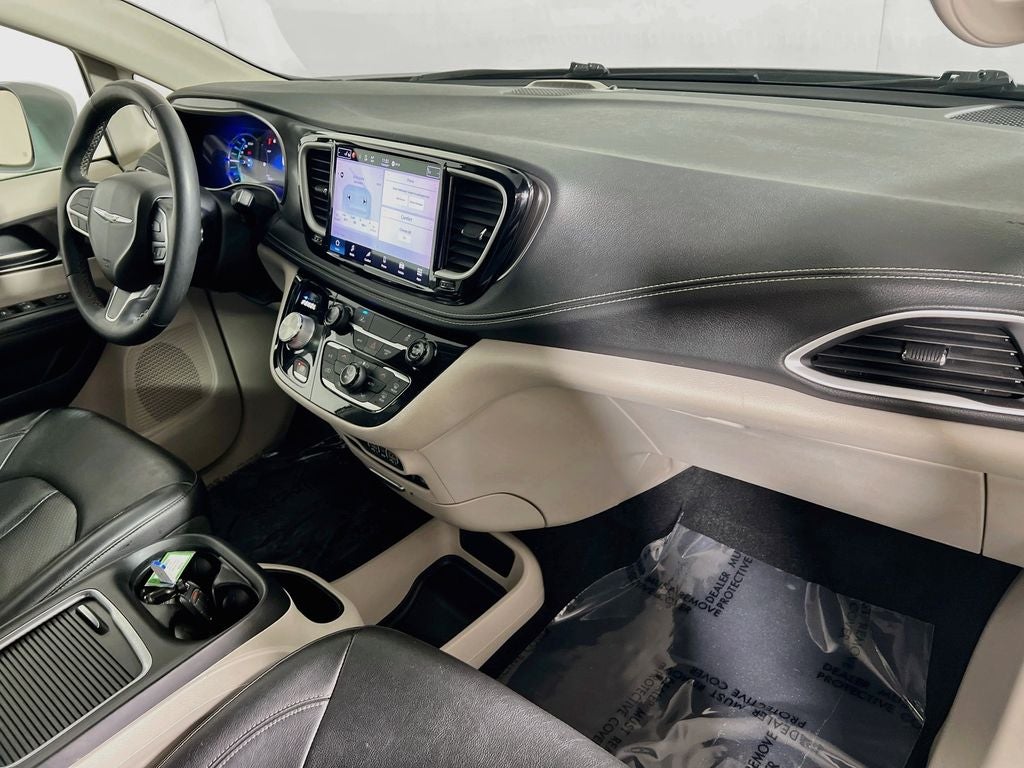 2022 Chrysler Pacifica Hybrid Touring L
