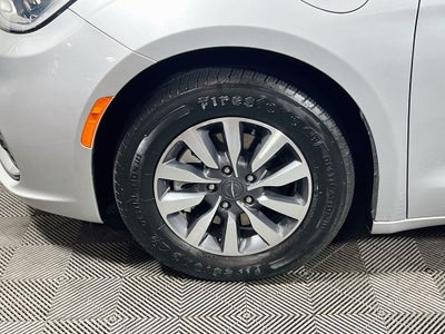 2022 Chrysler Pacifica Hybrid Touring L