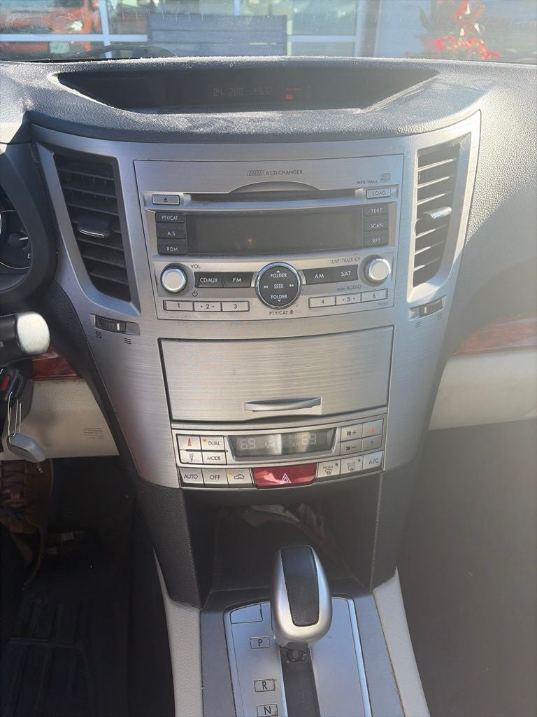 2010 Subaru Outback 2.5i Limited