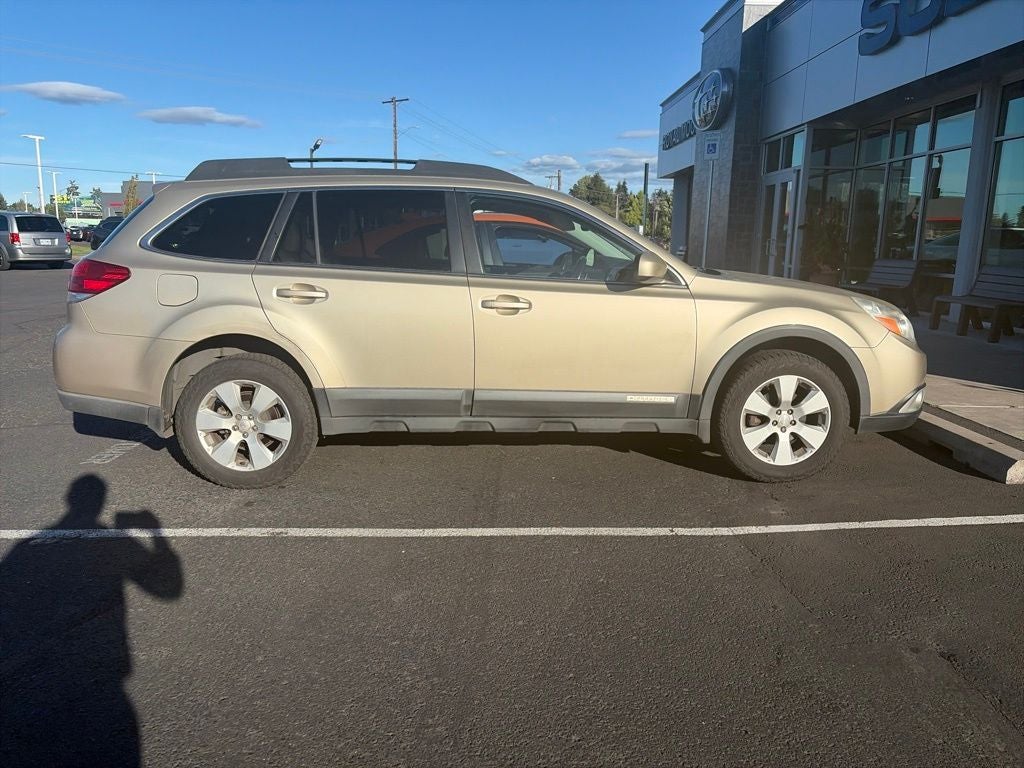 2010 Subaru Outback 2.5i Limited