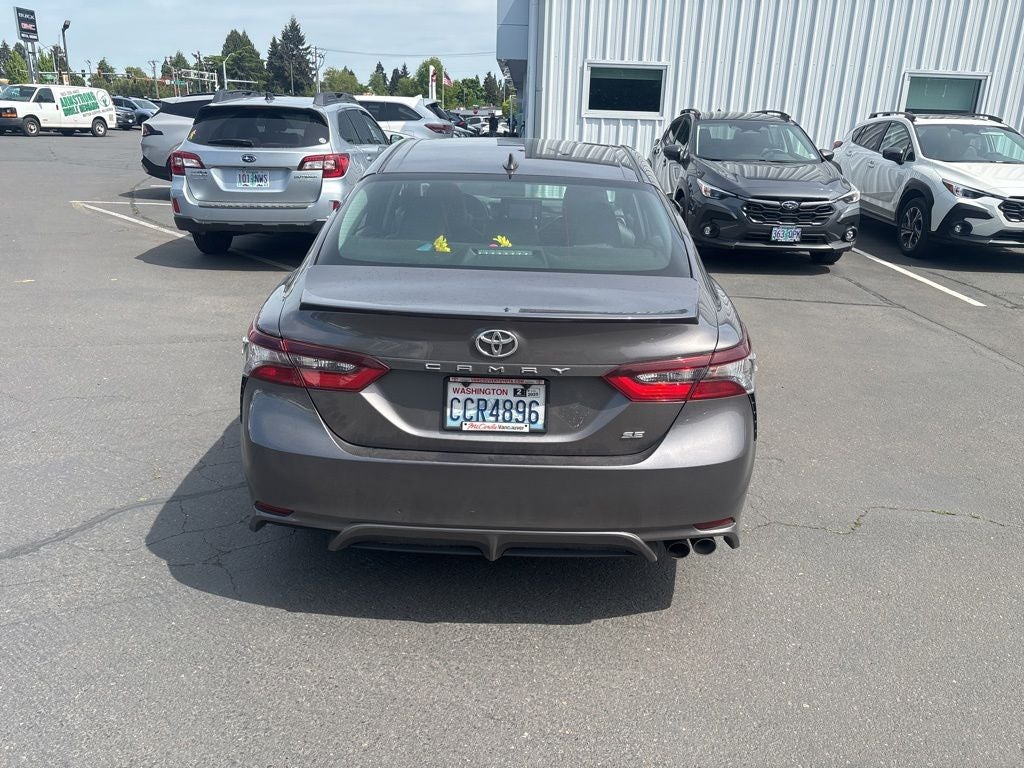 2022 Toyota Camry SE