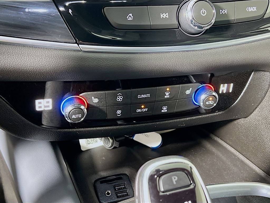 2021 Buick Enclave Essence