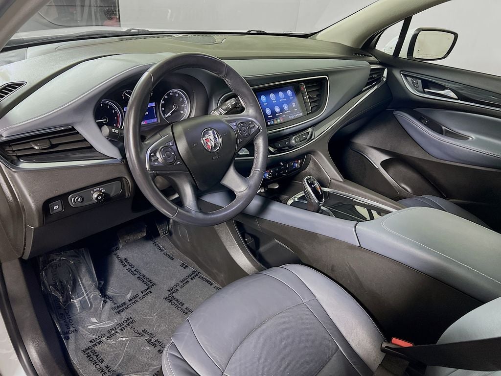 2021 Buick Enclave Essence