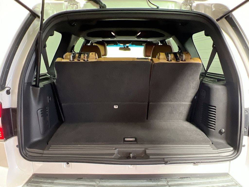 2011 Lincoln Navigator Base