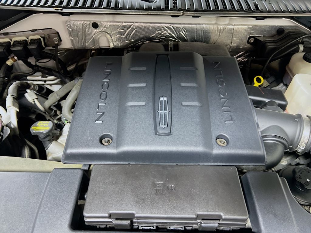 2011 Lincoln Navigator Base
