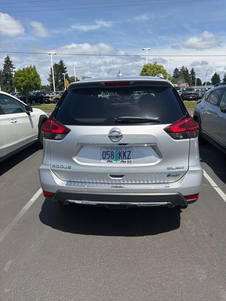 2017 Nissan Rogue Hybrid SL