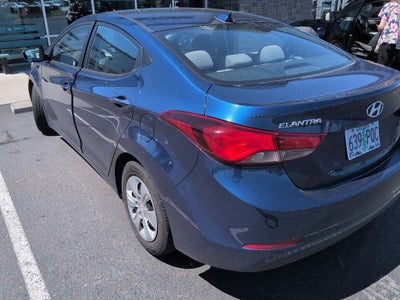 2016 Hyundai Elantra SE