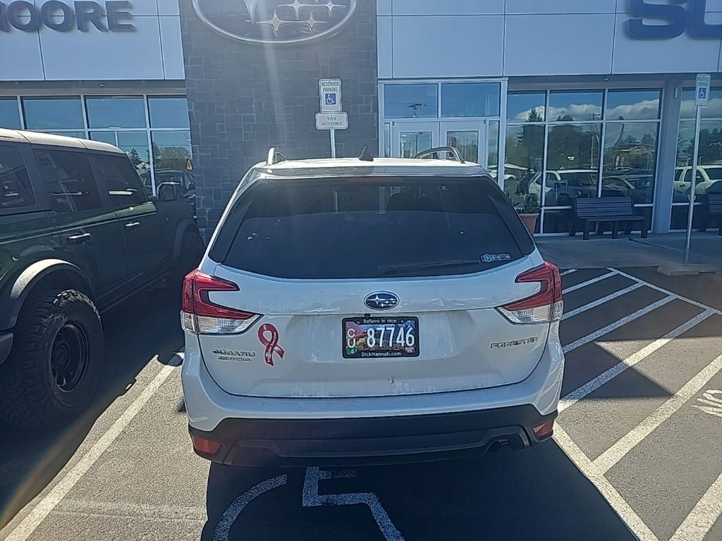 2024 Subaru Forester Premium