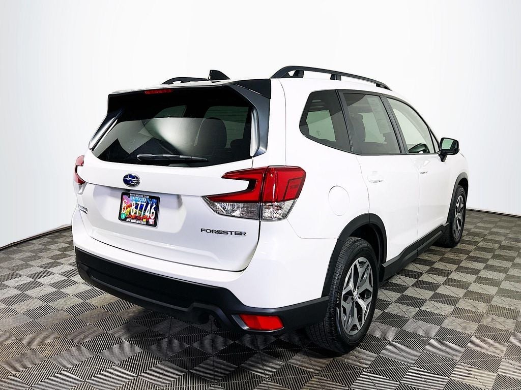 2024 Subaru Forester Premium