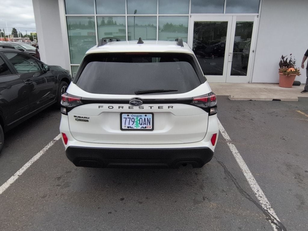 2025 Subaru Forester Premium
