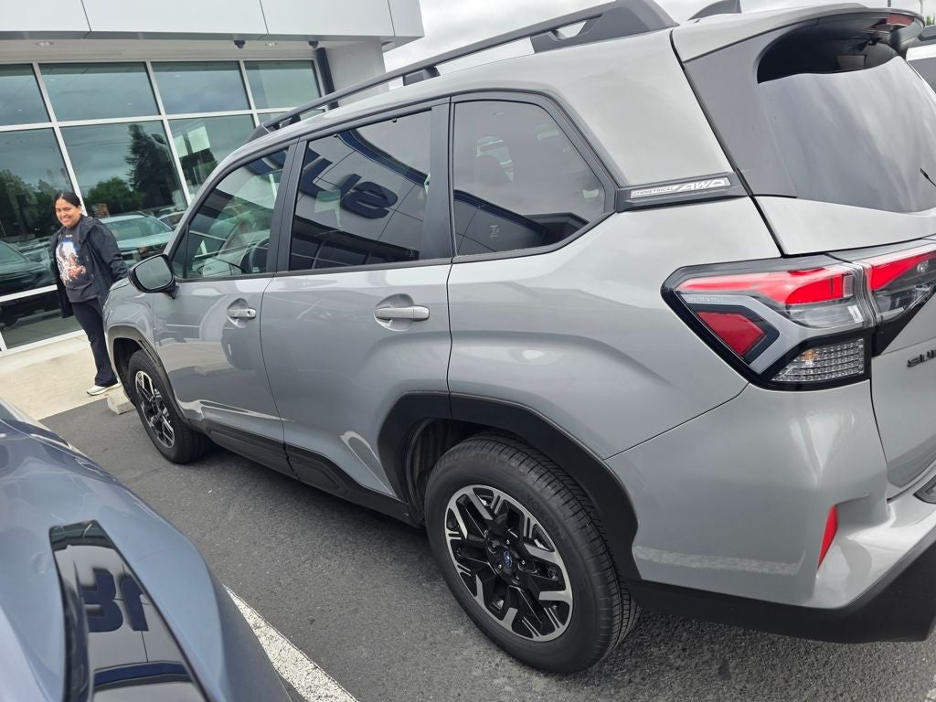 2025 Subaru Forester Premium