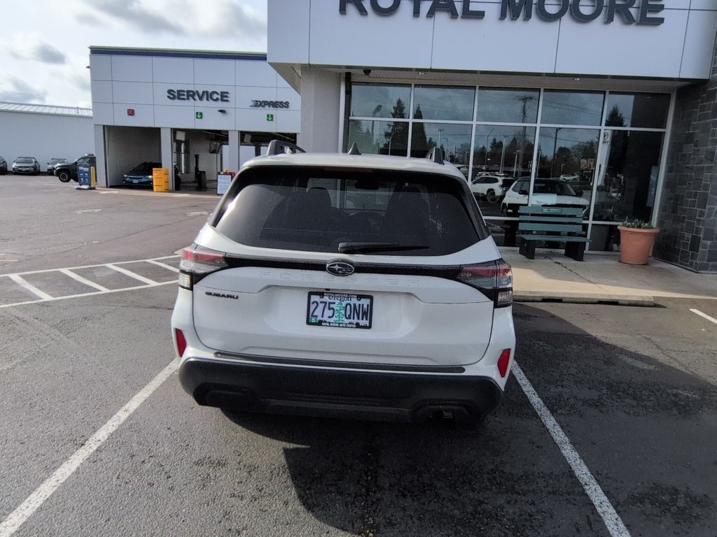 2025 Subaru Forester Premium
