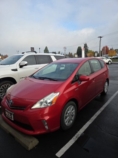 2012 Toyota Prius v Two
