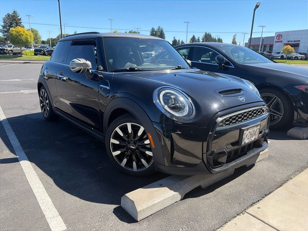 2022 MINI Cooper S Signature