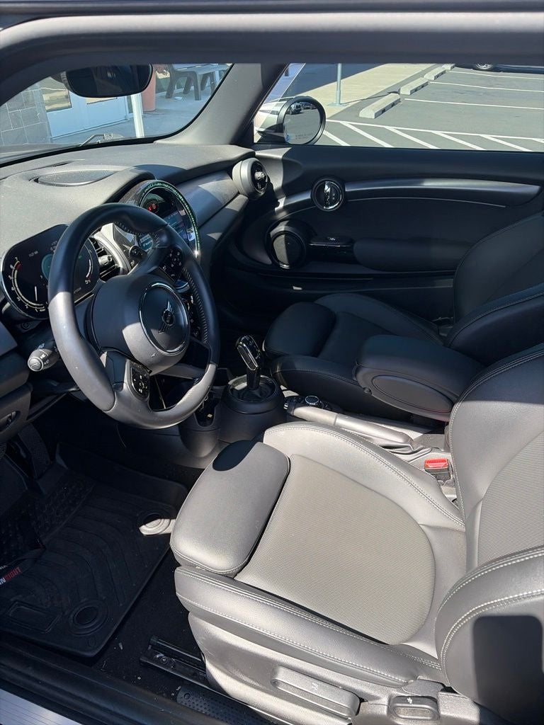 2022 MINI Cooper S Signature