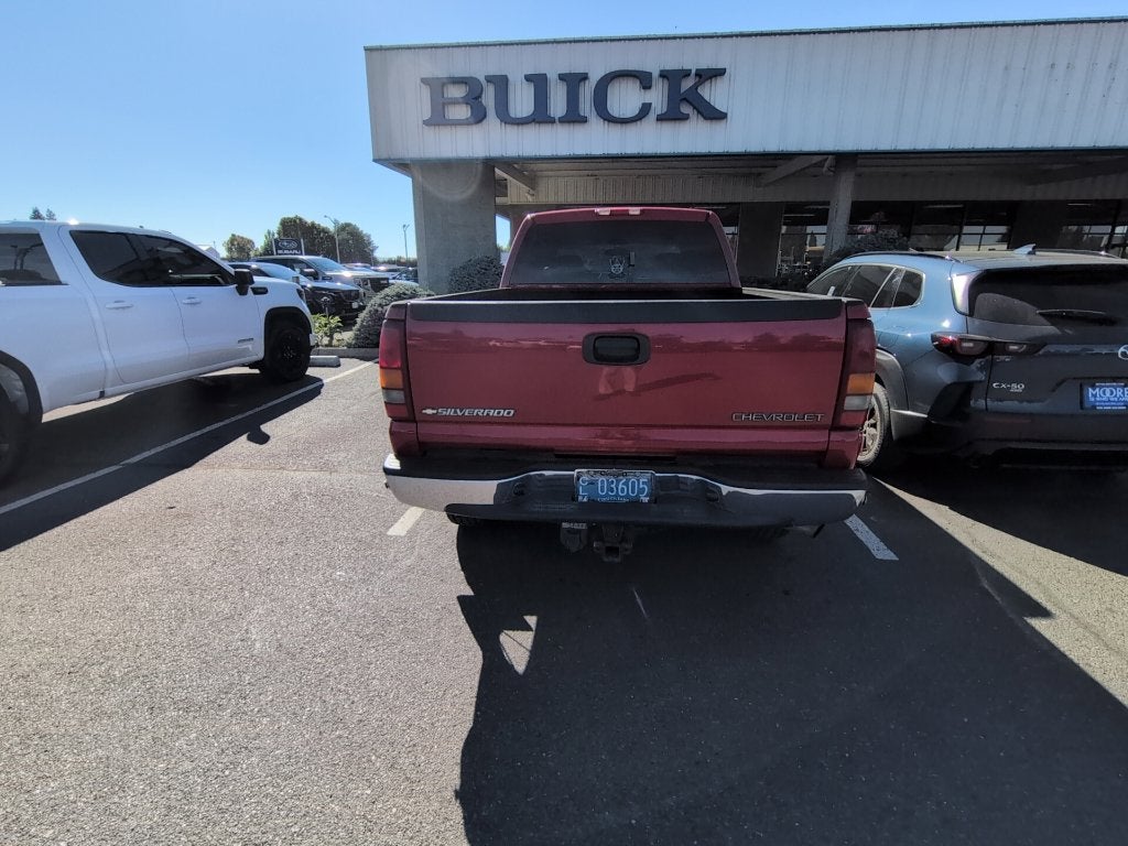 2002 Chevrolet Silverado 2500HD LS