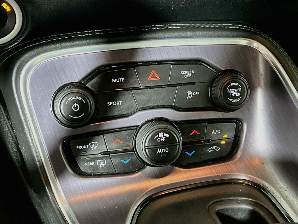 2017 Dodge Challenger SXT