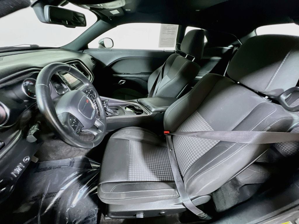 2017 Dodge Challenger SXT