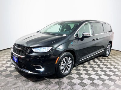 2023 Chrysler Pacifica Hybrid Limited