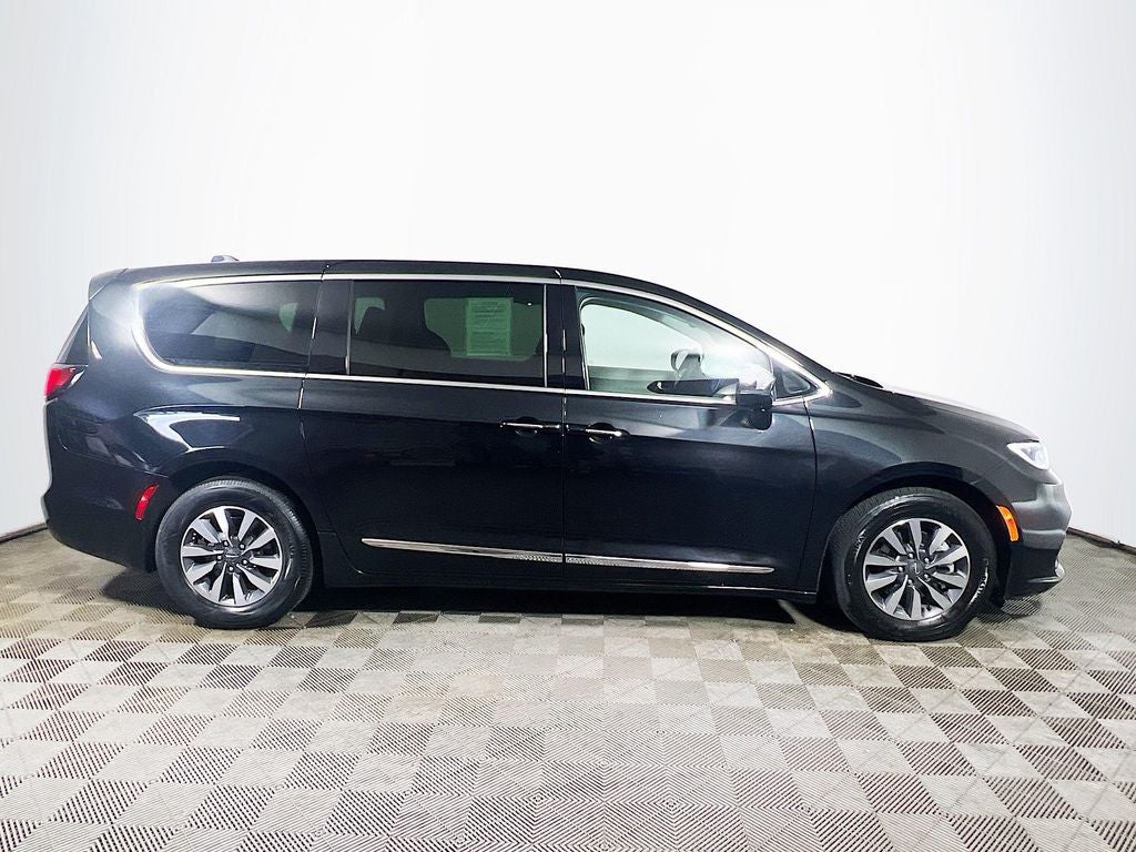 2023 Chrysler Pacifica Hybrid Limited