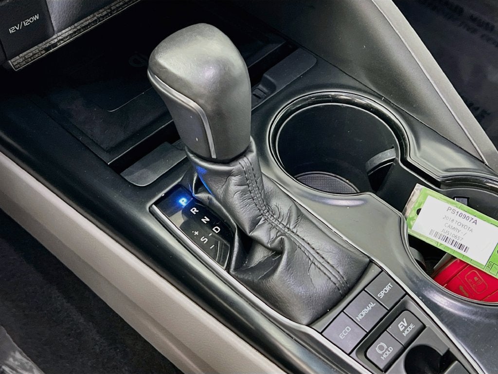 2018 Toyota Camry Hybrid SE