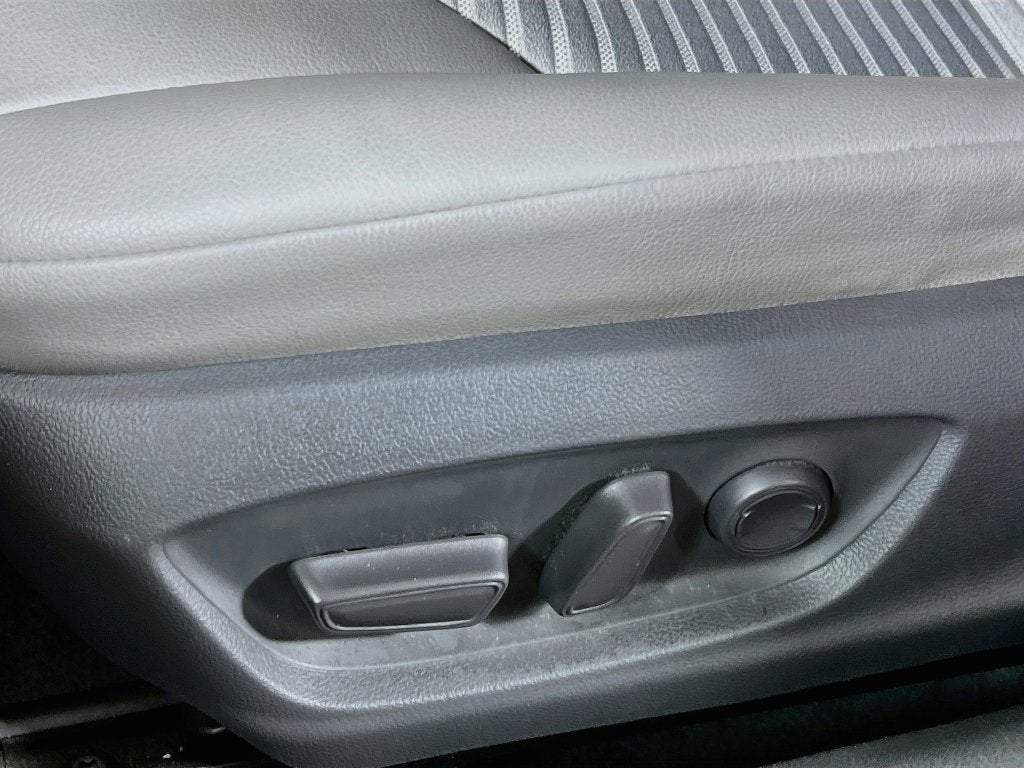 2018 Toyota Camry Hybrid SE