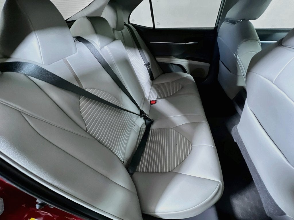 2018 Toyota Camry Hybrid SE
