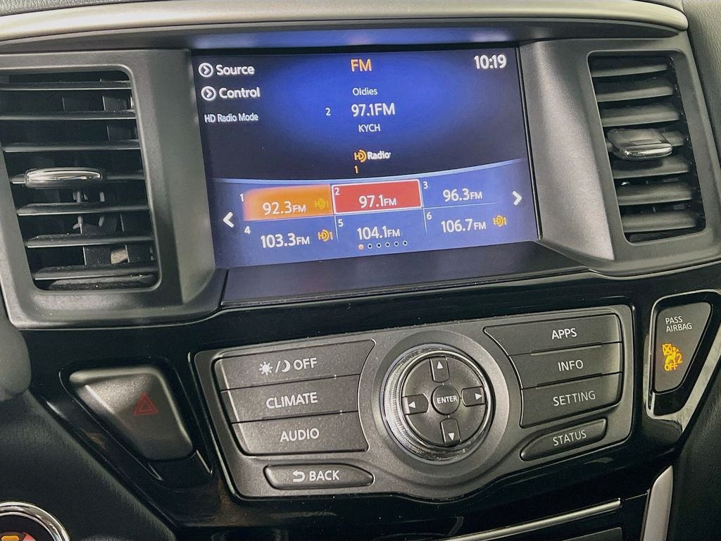 2020 Nissan Pathfinder SV