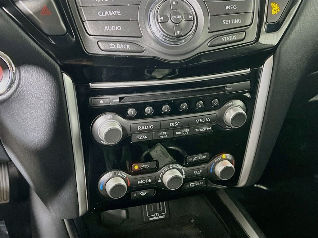 2020 Nissan Pathfinder SV
