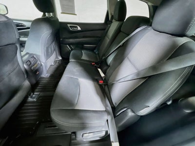 2020 Nissan Pathfinder SV