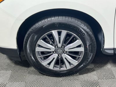 2020 Nissan Pathfinder SV