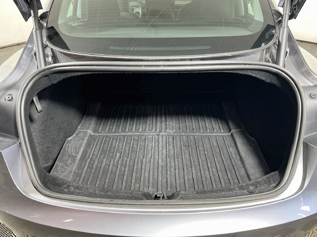 2025 Tesla Model 3 Standard