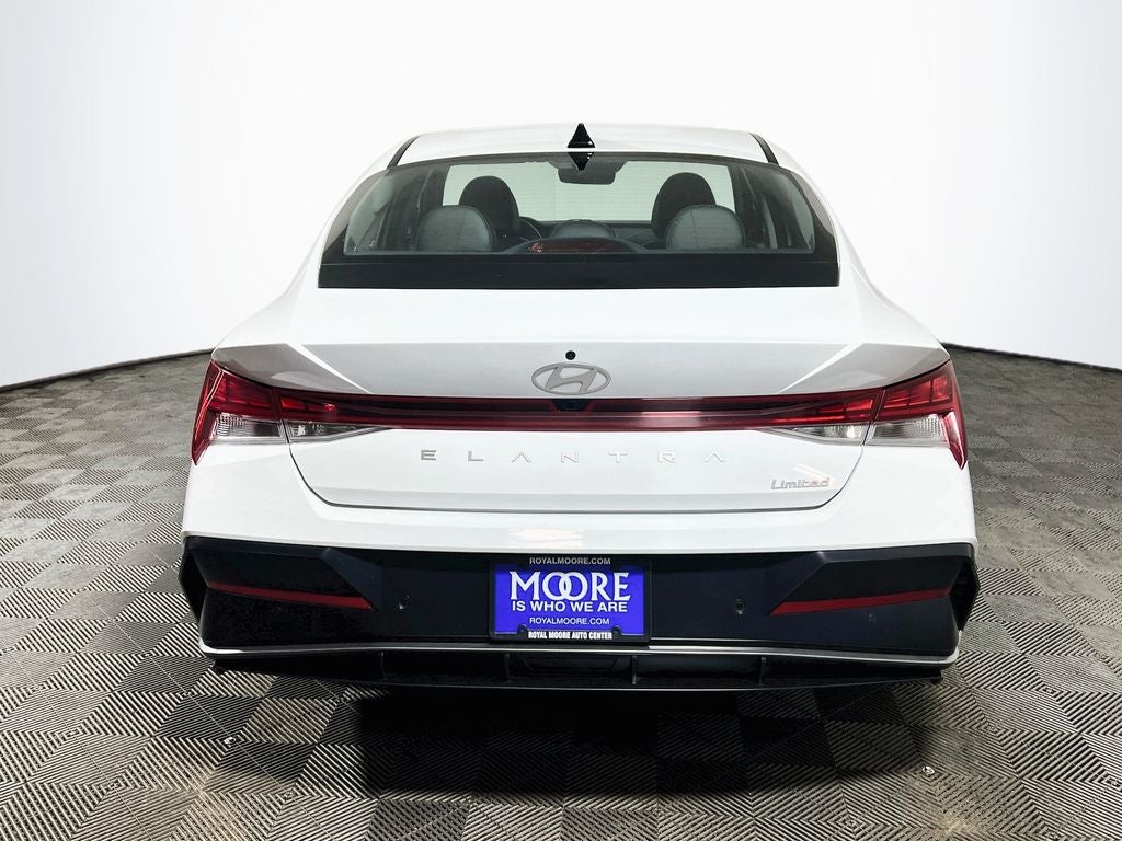 2024 Hyundai Elantra Limited